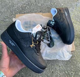 NIKE AIR FORCE